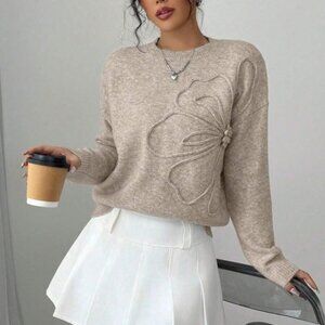 Classic Floral Textured Round Neck Knit Sweater top